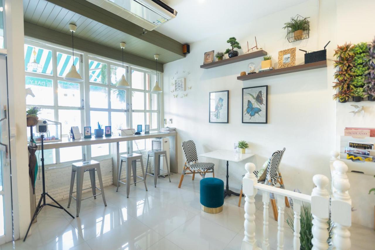 Pace Residence Pattaya Bagian luar foto