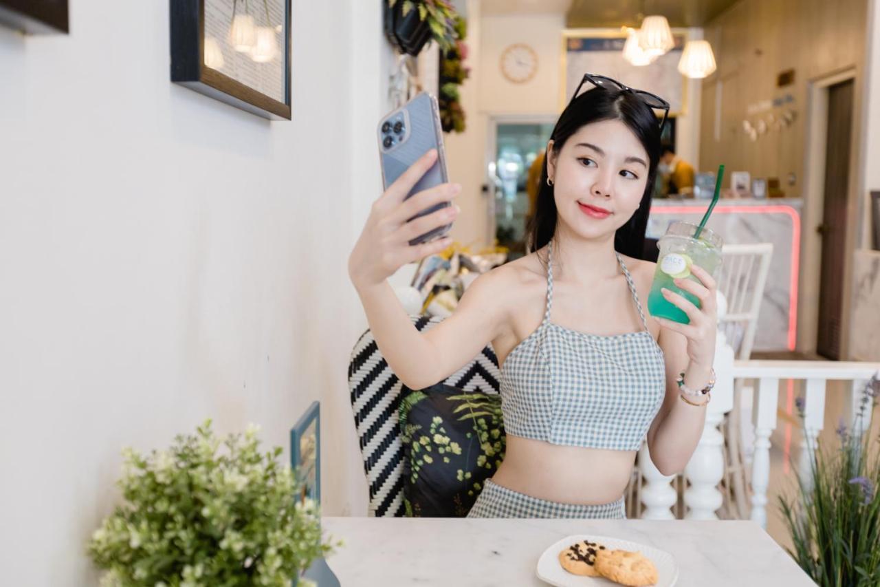 Pace Residence Pattaya Bagian luar foto
